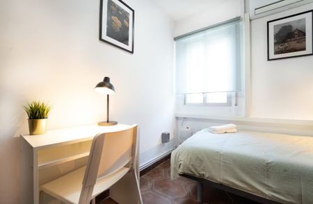 Avenida del Cardenal Herrera Oria, Madrid, Community of Madrid 28035 - Photo 3