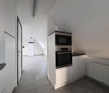 Modern dakappartement in het centrum van Torhout - Photo 2