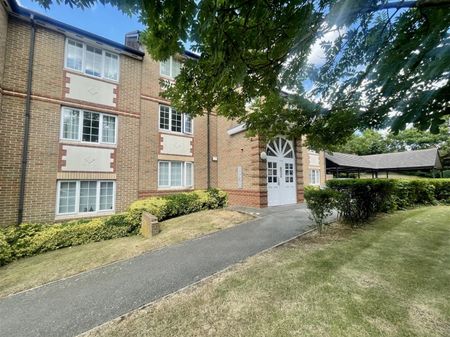 1 Bedroom Flat To Let - Photo 3