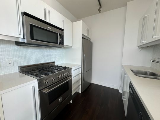 For Lease - 25 Oxley Street Unit# 1001, Toronto, Ontario - Photo 1