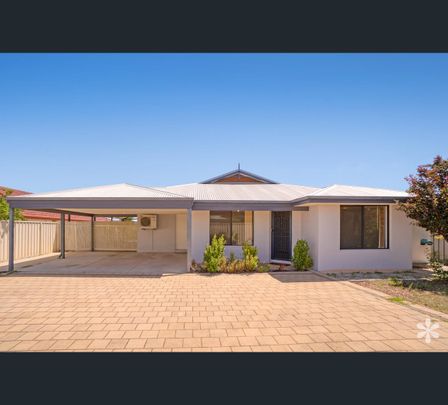 11 Eyebright Court, Huntingdale, WA 6110 - Photo 1