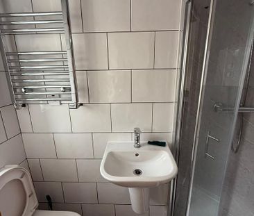 1 bedroom semi-detached house to rent - Photo 6