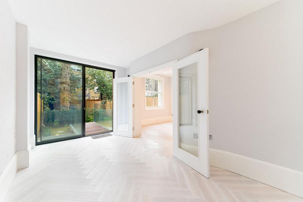 3 bedroom apartment to rent - Photo 1