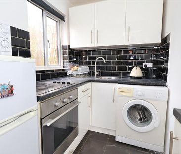 Studio to rent - Photo 4