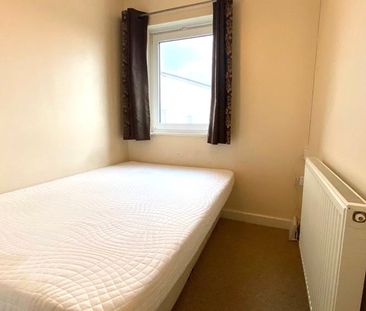 1 bedroom in Tean House, Reading - Photo 3