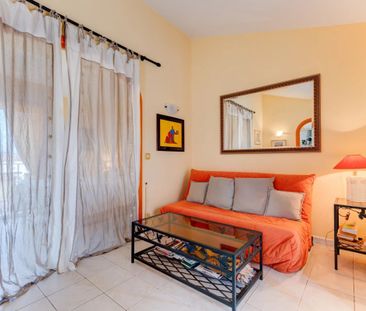 NICE- BOULEVARD CARLONE, 2 pièces meublé avec terrassé au dernier é... - Photo 1