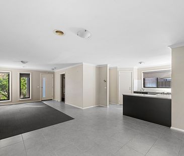 Neat 3 Bedroom Home with open plan living in Epsom - Photo 6