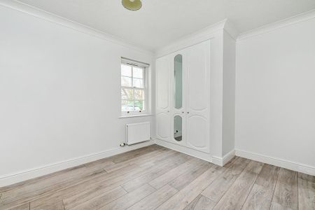 2 bedroom ground floor flat to rent - Photo 5