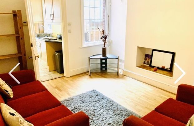 4 Bed Terraced House, Ecclesall Road, S11 - Photo 1