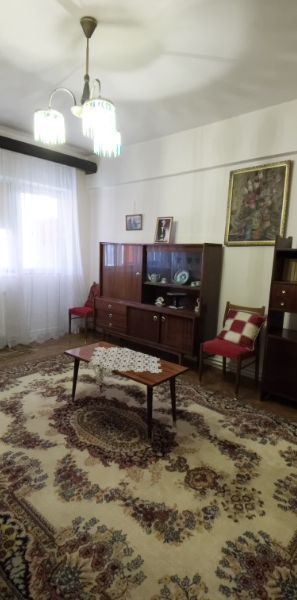 Constanta, Str. Rascoalei 1907, Ap. 3 Cam, Decomandat, Et.4/4 - Fotografie 1