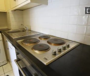 1-bedroom apartment for rent in North City, Dublin - Photo 4