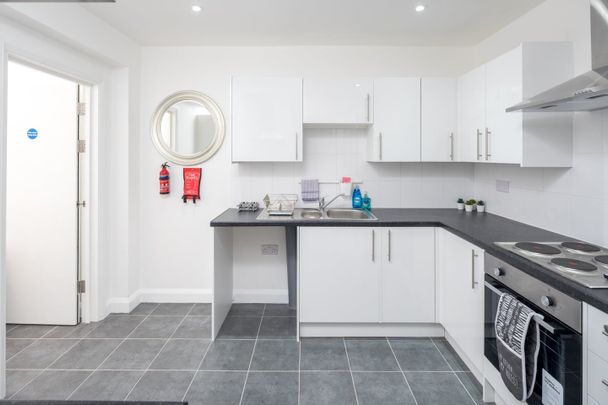 Room in a Shared House, Tokyngton Avenue, HA9 - Photo 1