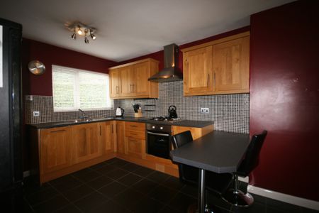 21 Trasnagh Drive, Newtownards, BT23 4PD - Photo 2