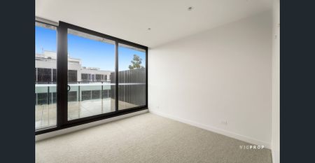Luxury Penthouse Living in the Heart of Hawthorn - Photo 2
