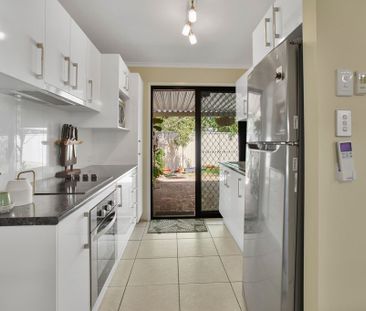 Coastal Living Just Moments to the Beach! - Photo 5