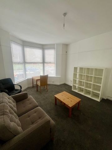 1 Bed Flat, Edgbaston, B16 - Photo 4