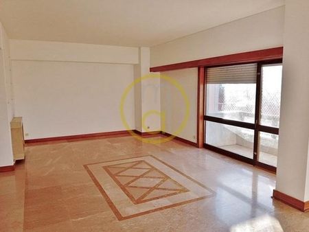 Apartamento T5 - Photo 2