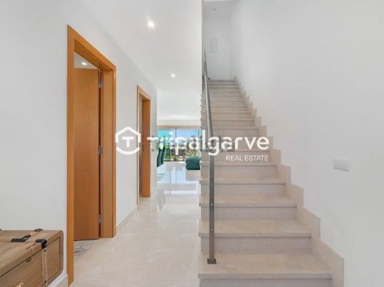 Moradia em banda em Albufeira, Albufeira e Olhos de Água - Photo 1