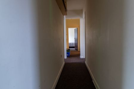 6 Bed Student Accommodation - Photo 4