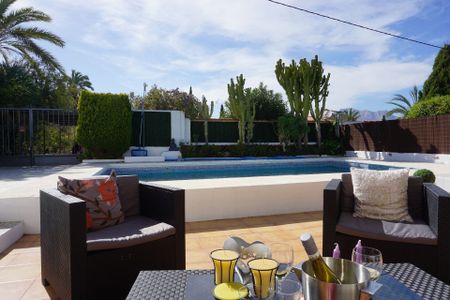 Villa in El Albir / L'Albir, El Faro, for rent - Photo 3