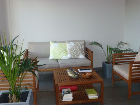 Energiezuinig appartement met staanplaats en terras - Photo 2