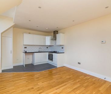 Albert Road, Beulah Court 15-19 Albert Road, RH6 - Photo 6