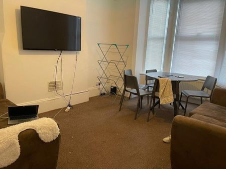 £160 pppw 5 bed Arthur St, Arboretum, NG7 4DW, Property for rent - Photo 5