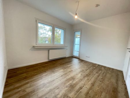 *Balkonwohnung*Erstbezug nach Sanierung*1ALage* - Photo 3