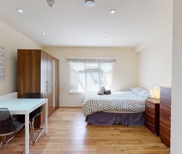 Studio to rent - Photo 5