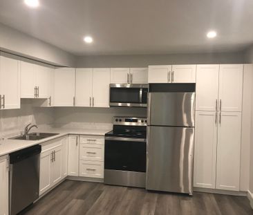 CRESTLINE APARTMENTS - Photo 6