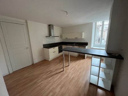 Location Appartement 3 pièces 106m² ANNONAY 07100 - Photo 4