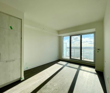 NEXT2 AT ELGIN EAST: BAYVIEW & ELGIN MILLS (2 DAVID EYER RD) AD#101133 - Photo 5