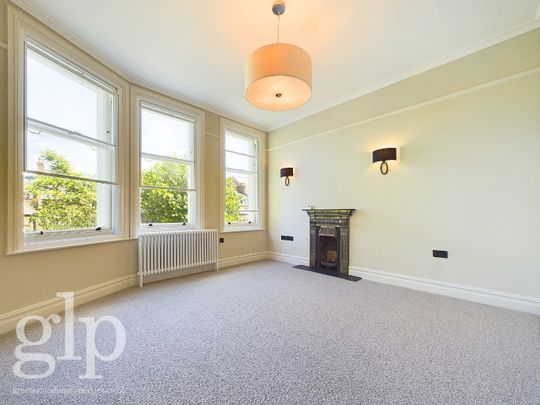 3 Bedroom Apartment, Ridgmount Gardens, Bloomsbury, WC1E - Photo 1