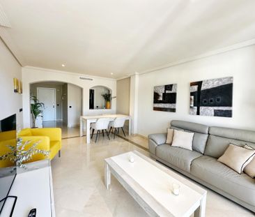 Apartamento planta baja en alquiler en Los Arqueros, Benahavis - Photo 6