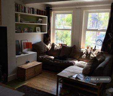 3 bedroom semi-detached house to rent - Photo 3