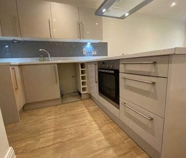 Empire House, Welwyn Garden City - Photo 5