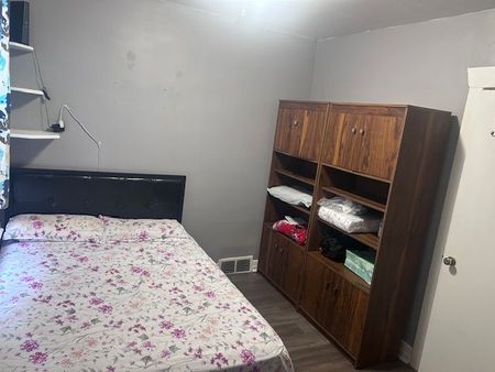 For Lease - 37 Hope Avenue, Hamilton, Ontario - Photo 2