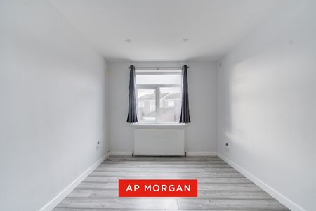 3 bed terraced house to rent in Radnor Close, Rednal, B45 - Photo 2