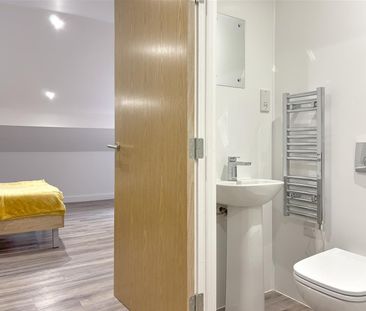 College Green, Bristol - Photo 5