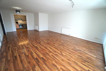 2 bedroom flat to rent - Photo 2