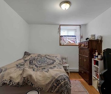 77 Rideau St, Unit 4 - Photo 4