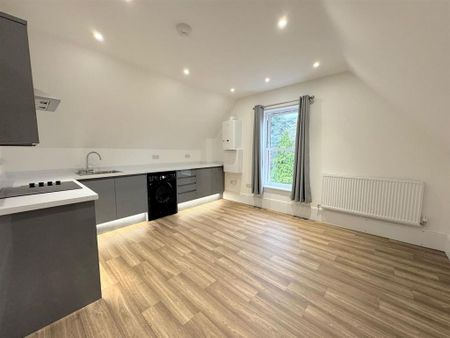 1 bedroom flat to rent - Photo 2