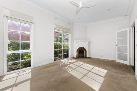 38 Guildford Road, Surrey Hills. - Photo 3