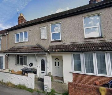 Newhall Street, Swindon, SN1 - Photo 1