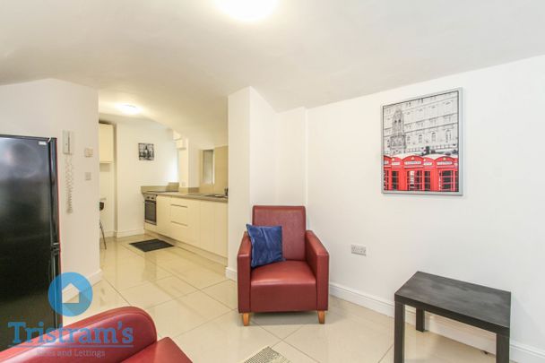 2 bed Apartment for Rent - Photo 1