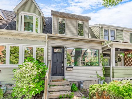 For Lease - 727 Rhodes Avenue Unit# Lower, Toronto, Ontario - Photo 2