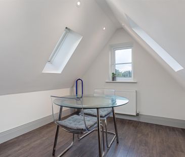 To Let 1 Bed Apartment - Photo 3