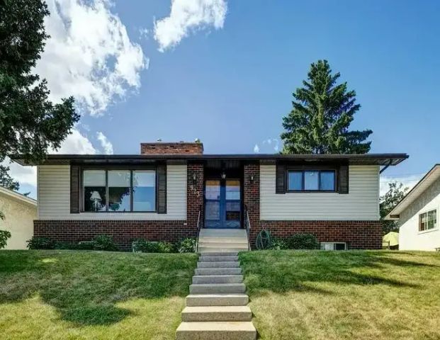 2 Bedroom Basement | 923 Canfield Crescent Southwest, Calgary - Photo 1