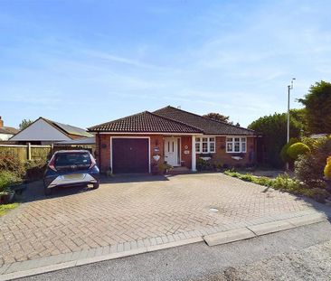 3 bedroom detached bungalow to rent - Photo 1
