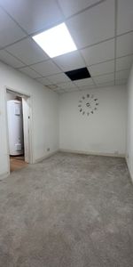 Studio Flat, Romford Road, E12 - Photo 4